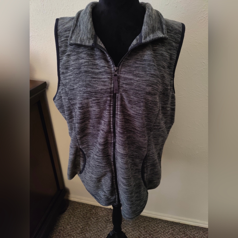 St John Bay vest XL